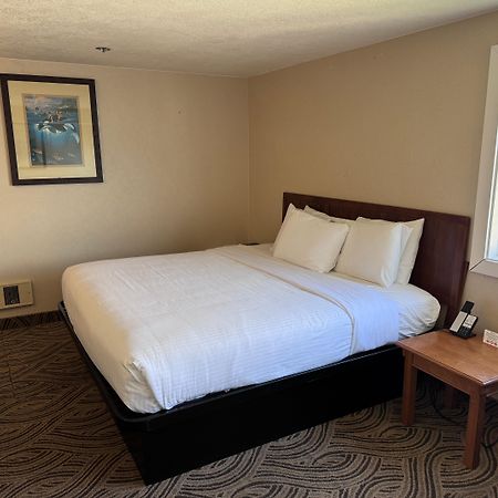 Promenade Inn & Suites Oceanfront Seaside Extérieur photo