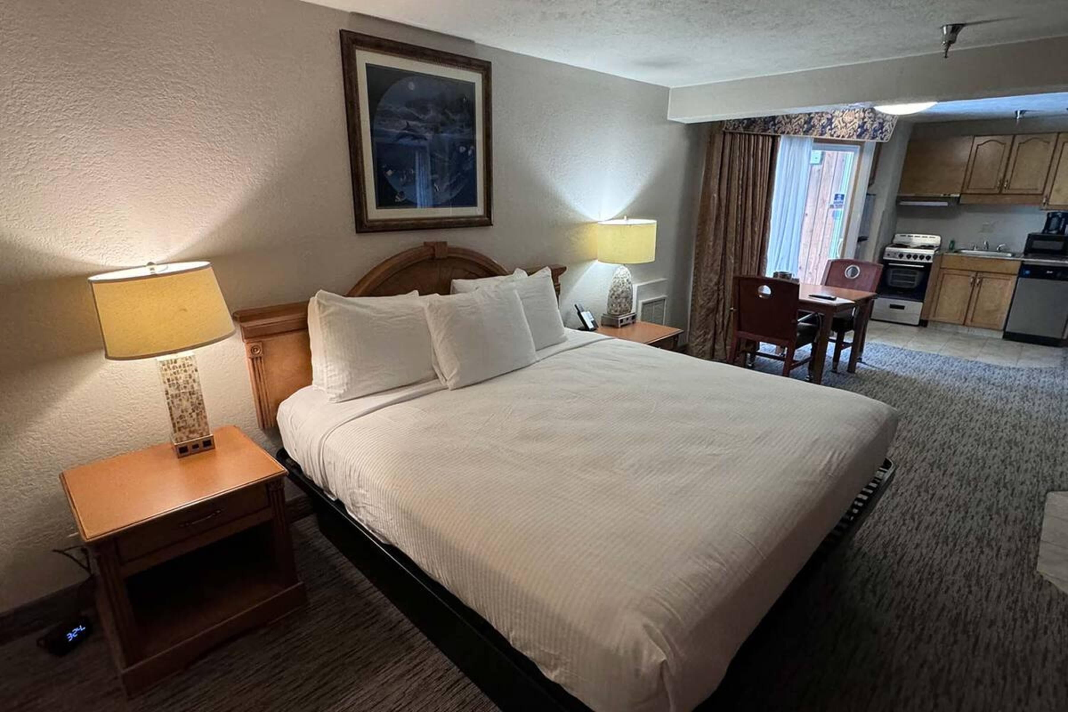 Promenade Inn & Suites Oceanfront Seaside Extérieur photo