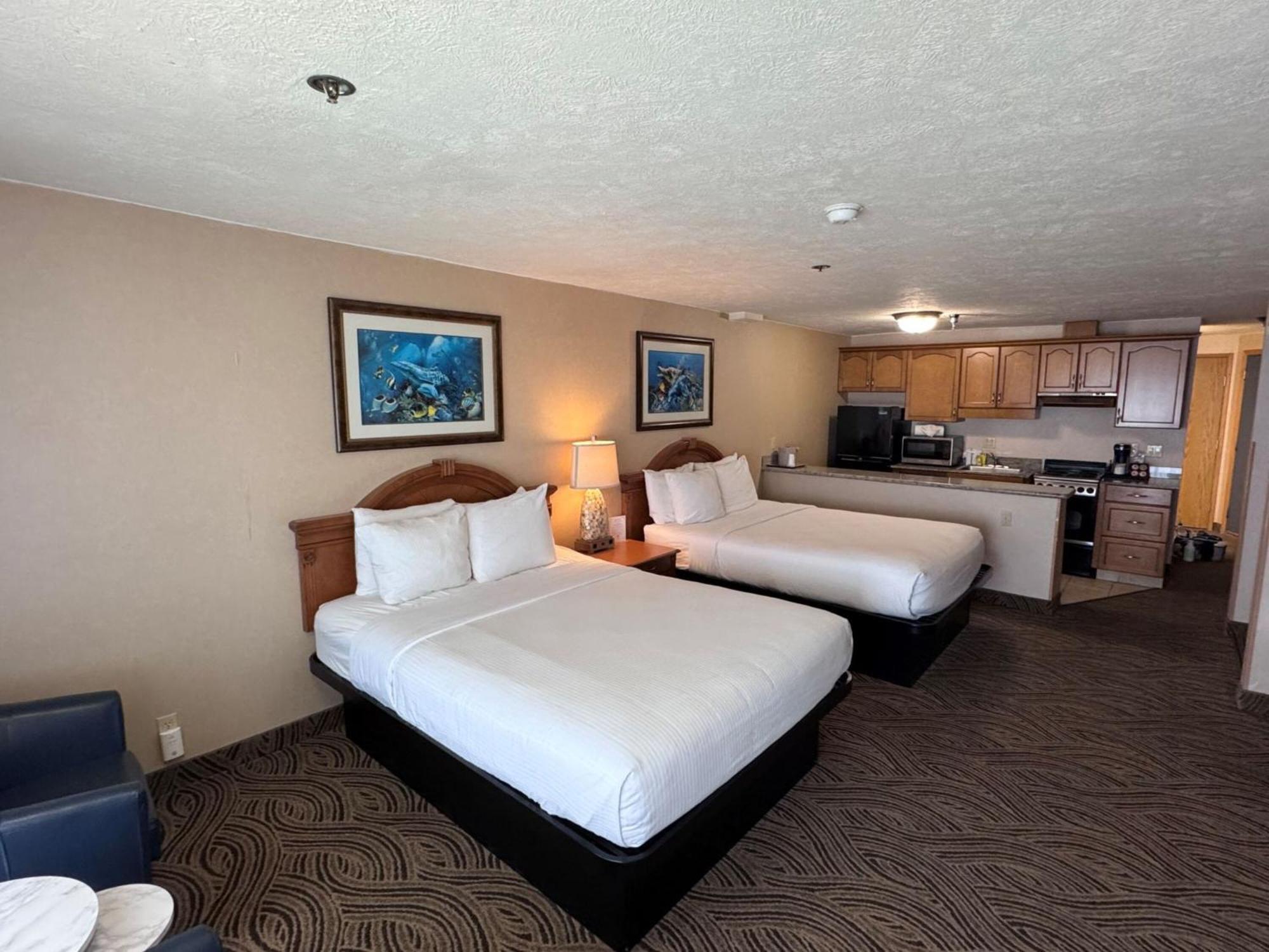 Promenade Inn & Suites Oceanfront Seaside Extérieur photo