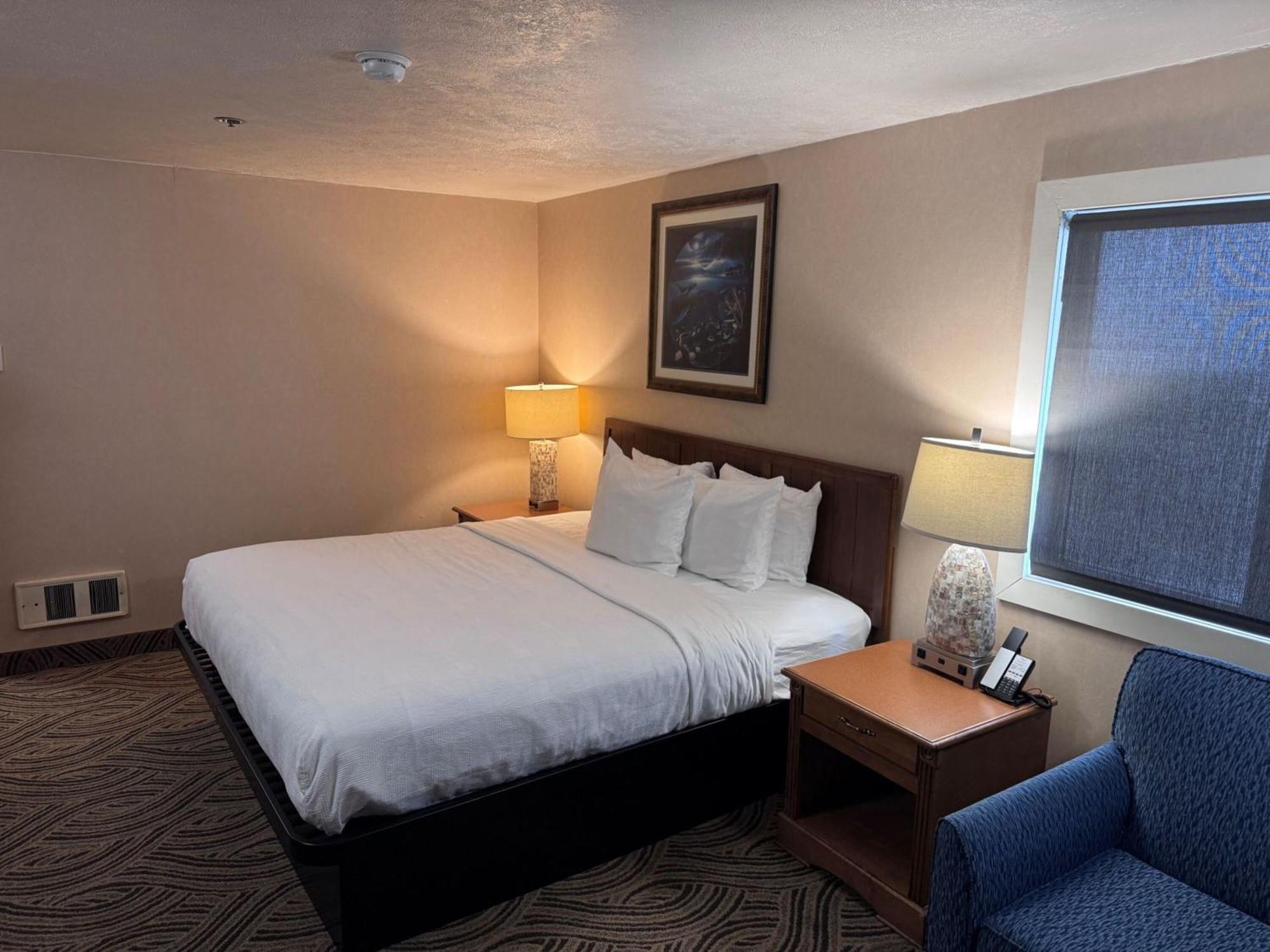 Promenade Inn & Suites Oceanfront Seaside Extérieur photo
