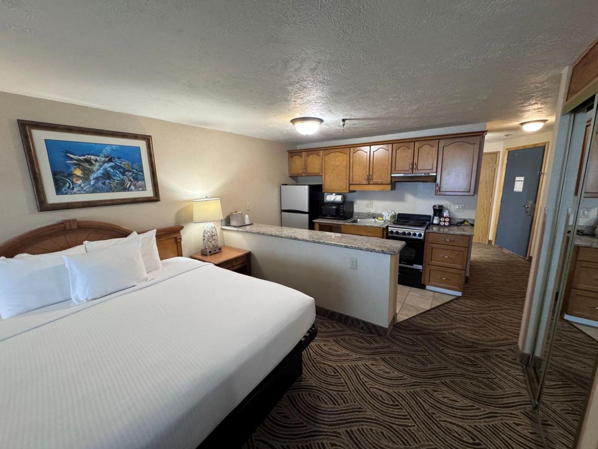 Promenade Inn & Suites Oceanfront Seaside Extérieur photo