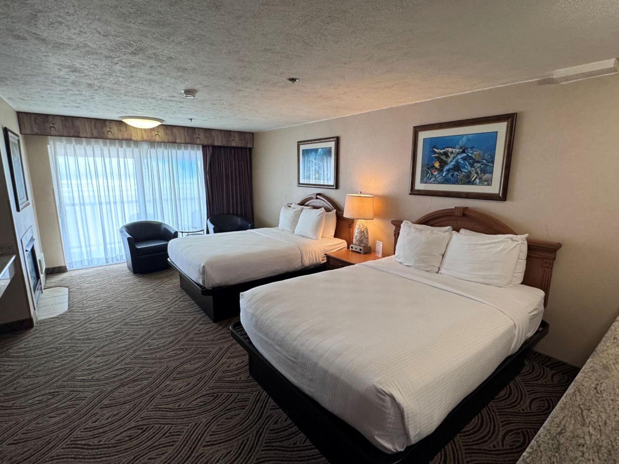 Promenade Inn & Suites Oceanfront Seaside Extérieur photo
