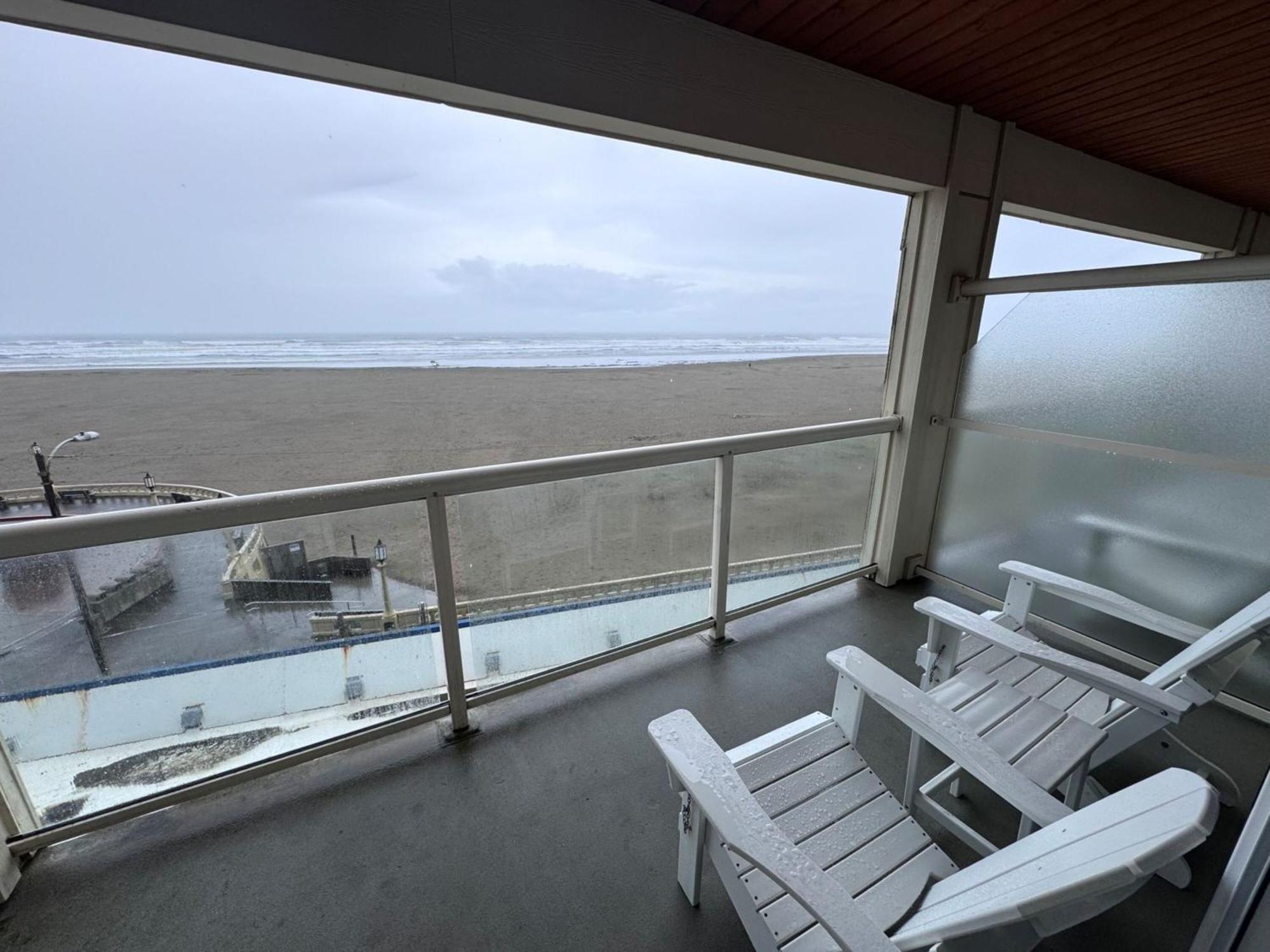 Promenade Inn & Suites Oceanfront Seaside Extérieur photo