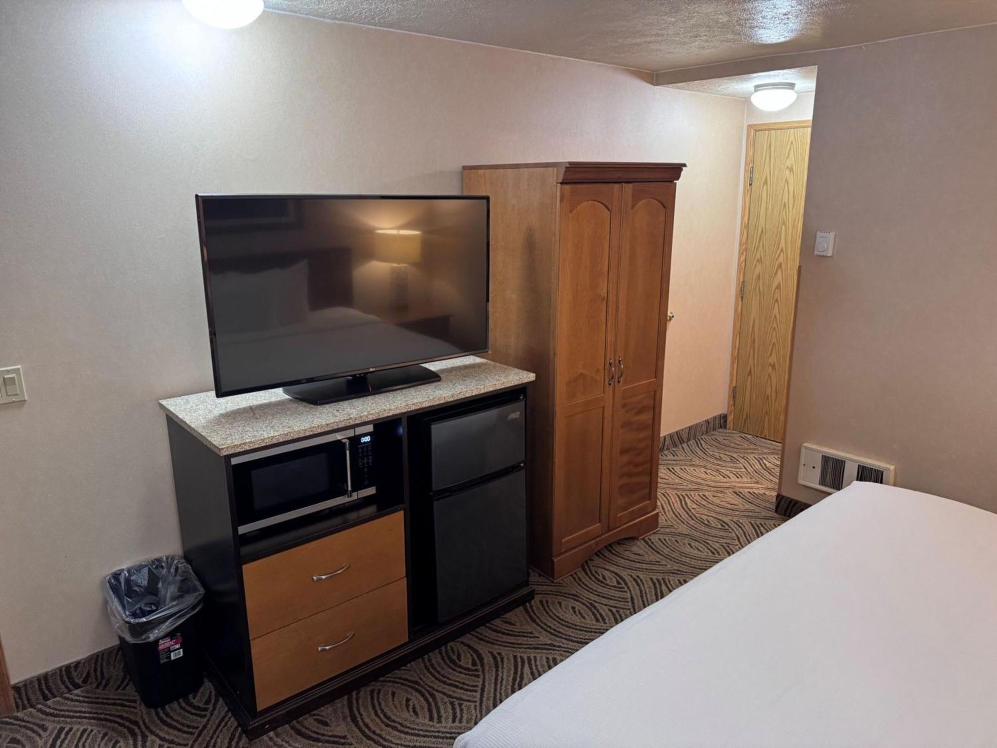 Promenade Inn & Suites Oceanfront Seaside Extérieur photo